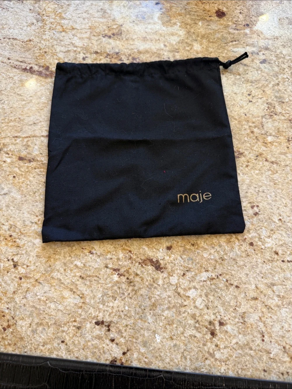MAJE BLACK LEATHER BELT GOLD BUCKLE SIZE 3/LARGE